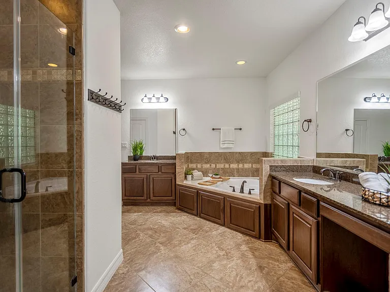 11306 Longmire Creek Ct — Photo 22
