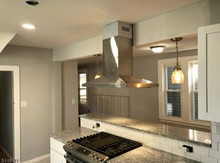 246 N 6th St, Newark, NJ 07107