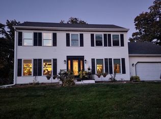 3695 Edward Dr, Crete, IL 60417