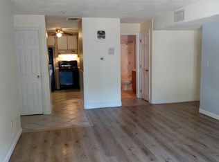 100 Cass Ave #A4, Dracut, MA 01826