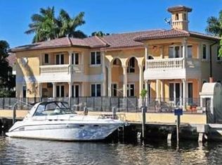 580 Golden Harbour Dr, Boca Raton, FL 33432