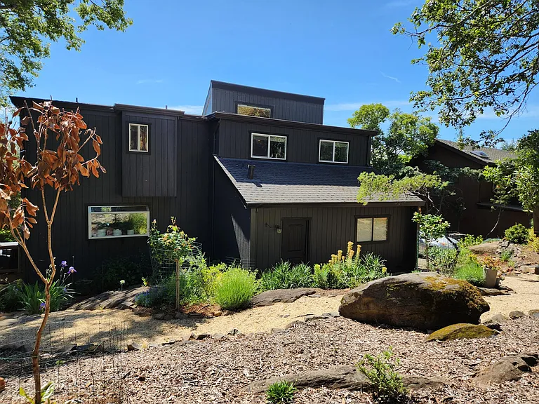 1625 Los Olivos Rd — Photo 35