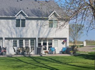 48023 Dunvilla Trl, Pelican Rapids, MN 56572