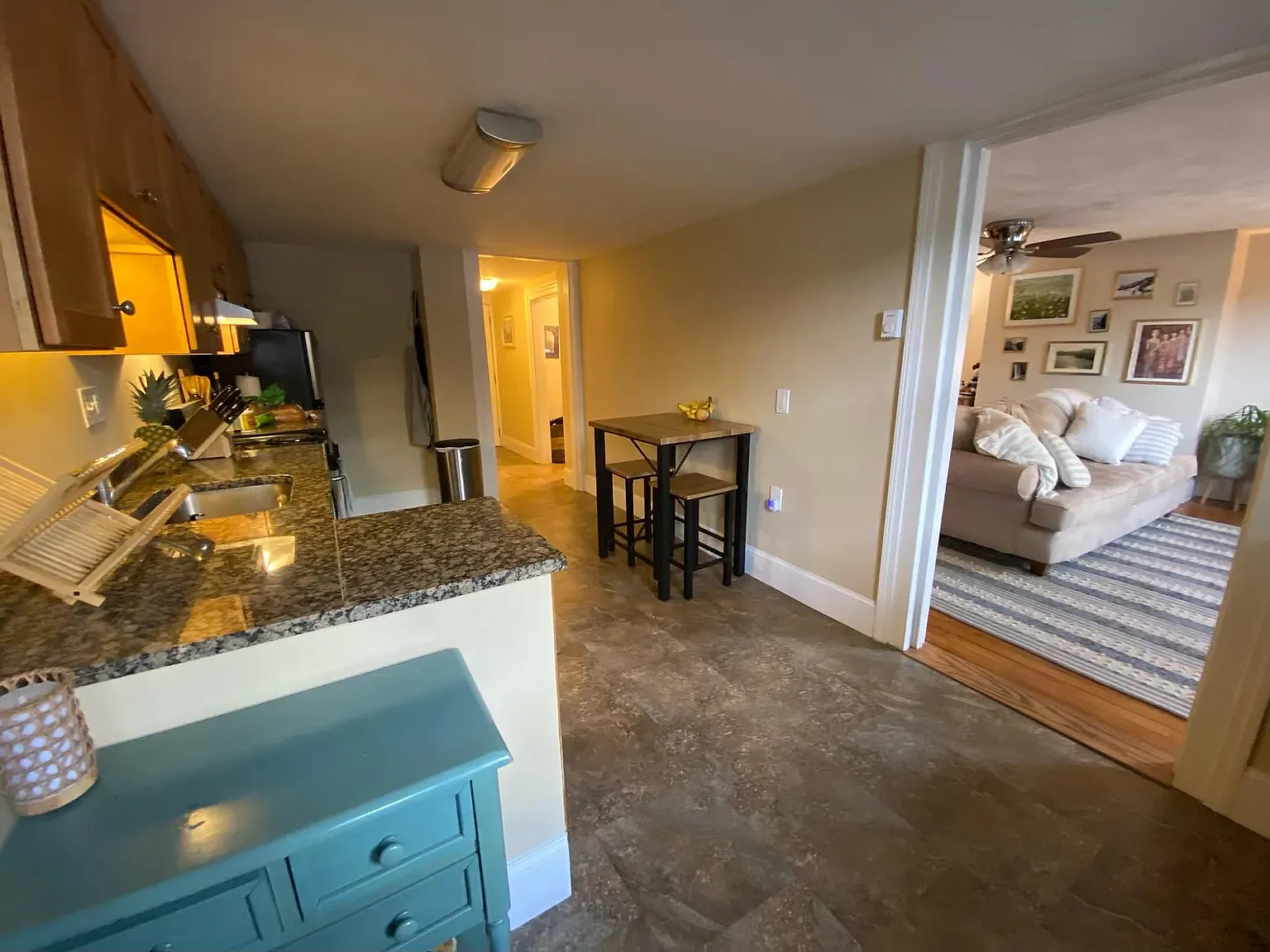 Studio, 450 sqft, $2,300 — Photo 4