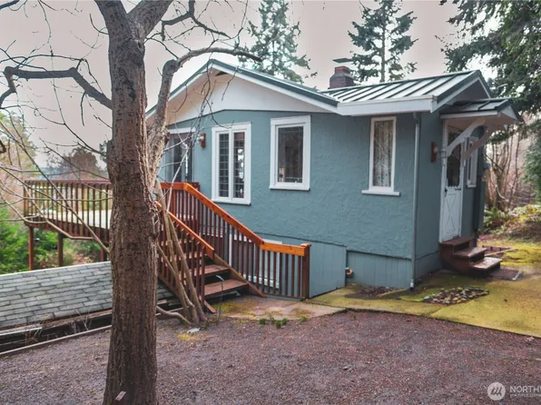 24310 47th Avenue SW, Vashon, WA 98070