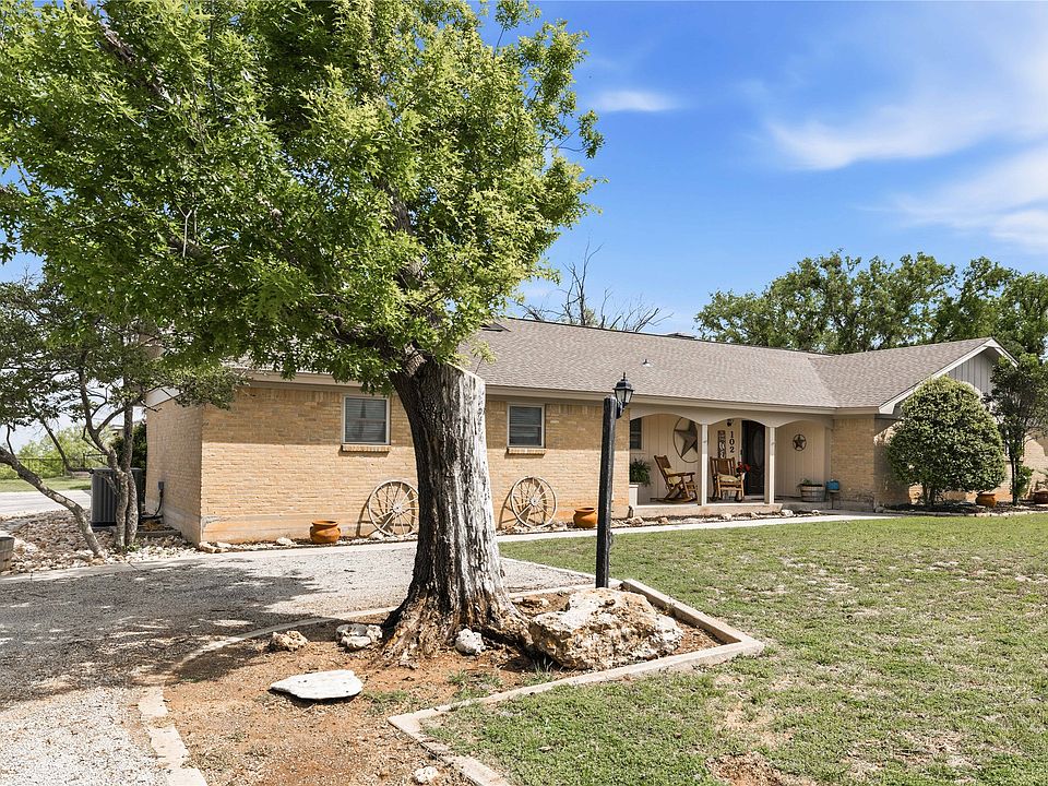 1st image of 102 Lori Ln