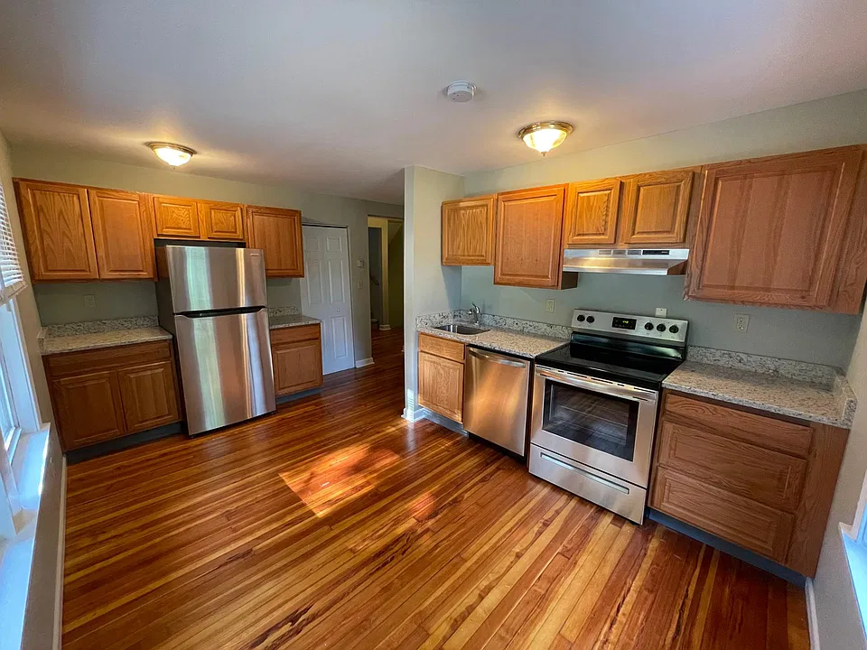 Newly Renovated Kitchen