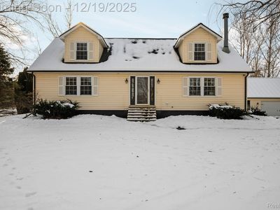 7097 Chase Lake Rd W, Fowlerville, MI, 48836