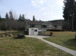 06946 Maple Grove Rd, Charlevoix, MI 49720