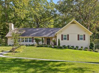 122 Green Gorge Rd, Signal Mountain, TN 37377