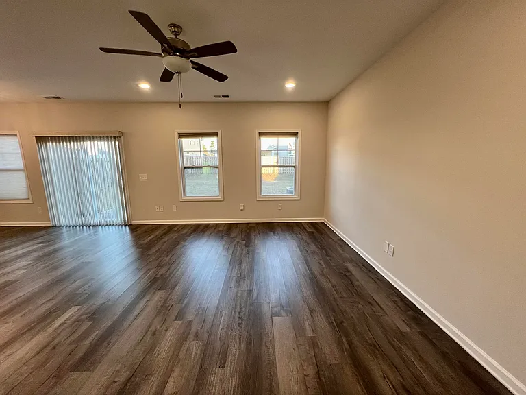 4044 Thimbleberry Dr — Photo 6