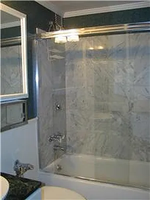 Rented by Domus Realty | media 4