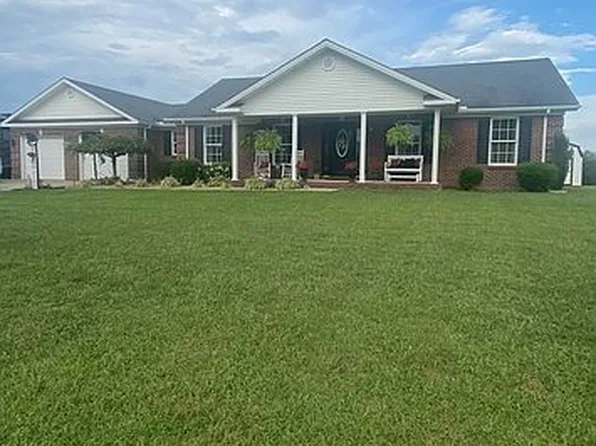 131 Dove Trace Dr, Mount Sterling, KY 40353