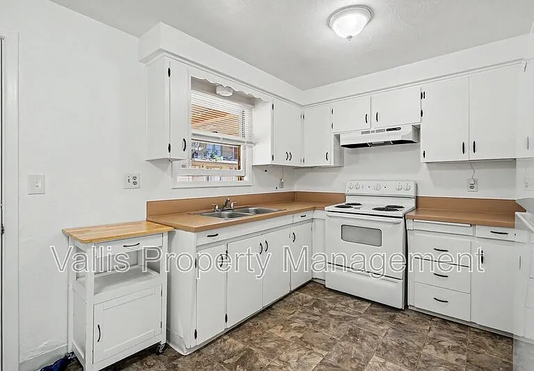2519 Hyde Ct SE — Photo 14