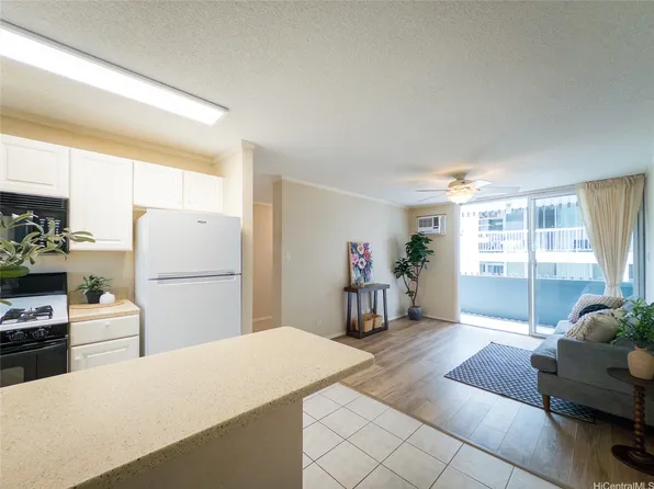 1605 Pensacola St APT 107, Honolulu, HI 96822