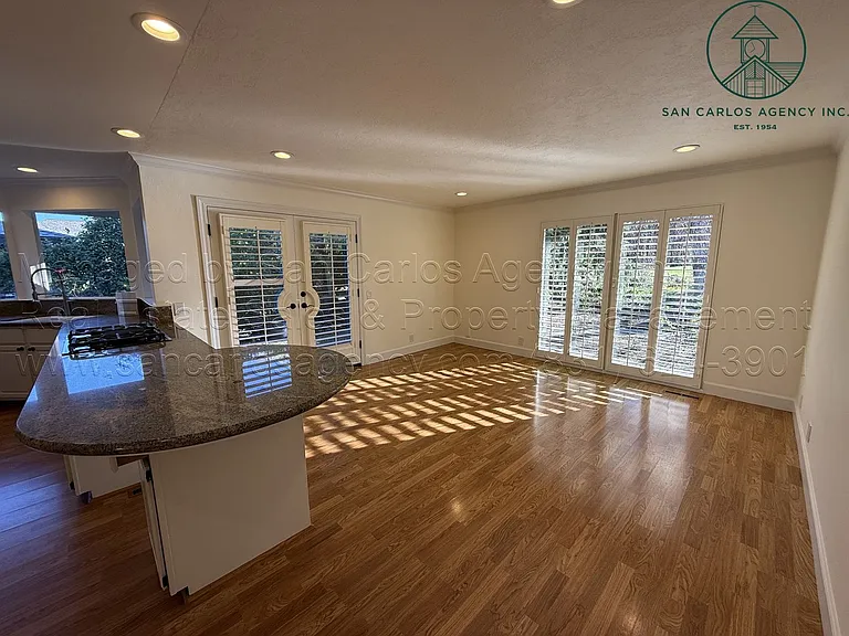 7042 Valley Greens Cir — Photo 9