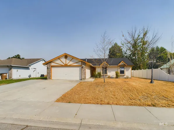 1090 E Park St, Emmett, ID 83617