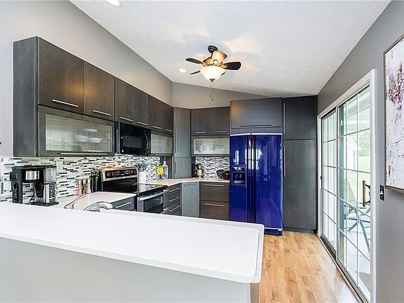 5th image of 8256 Crook Dr N