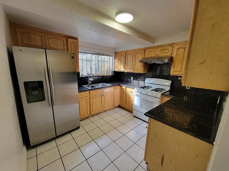 1311 87th Ave #B — Photo 6