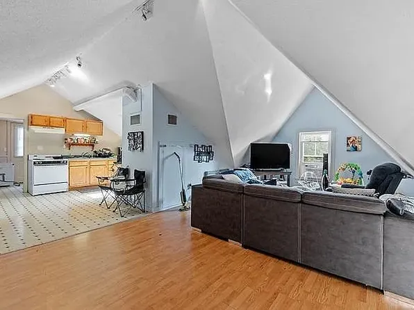 53B Prospect St #53B, Amesbury, MA 01913