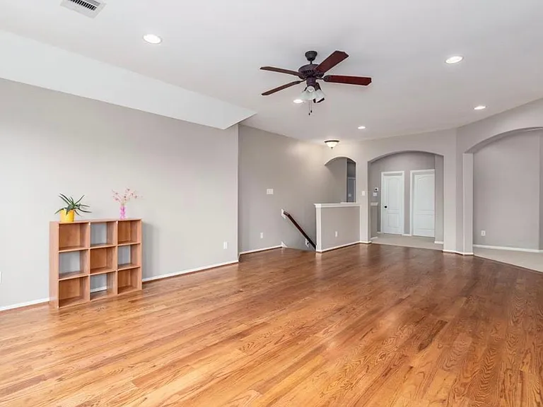 2207 Bayou Cove Ln — Photo 25