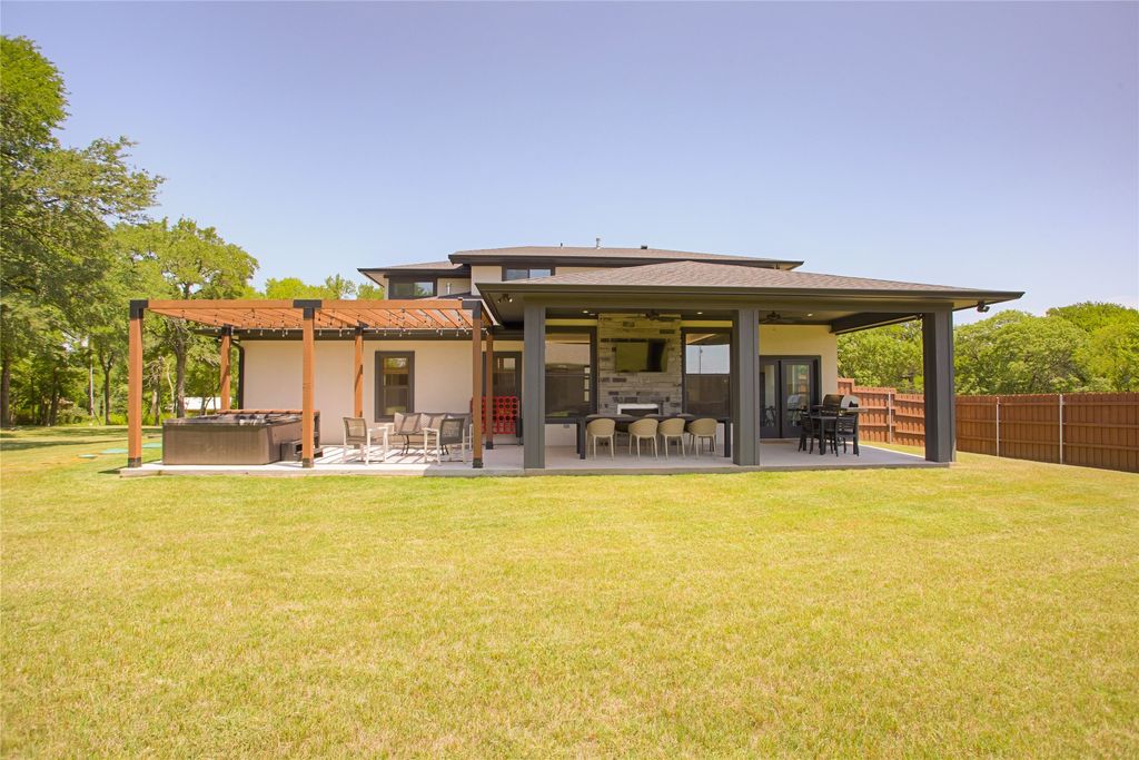 472 Neva Ln, Denison, TX - More