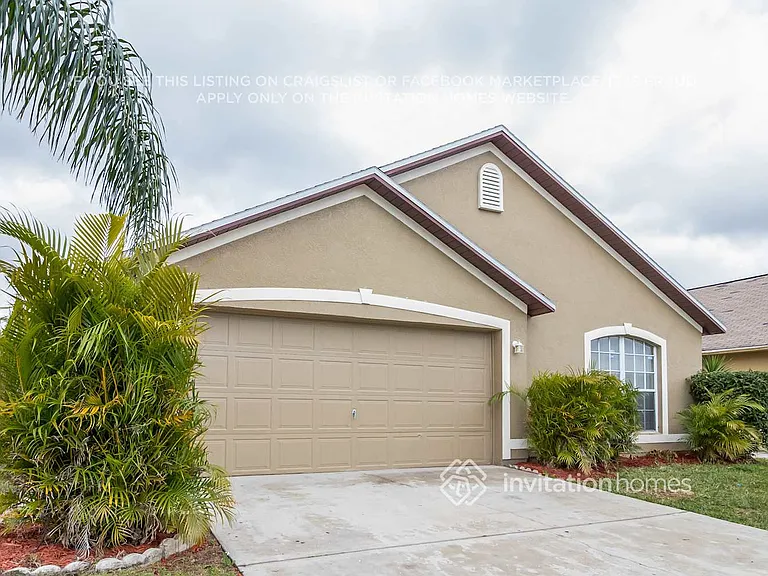 7918 Hidden Hollow Dr — Photo 2