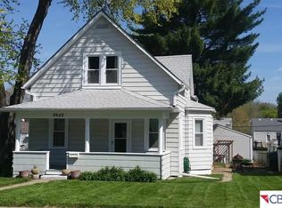 6648 Bedford Ave, Omaha, NE 68104