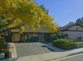 27472 Garza Dr, Santa Clarita, CA 91350