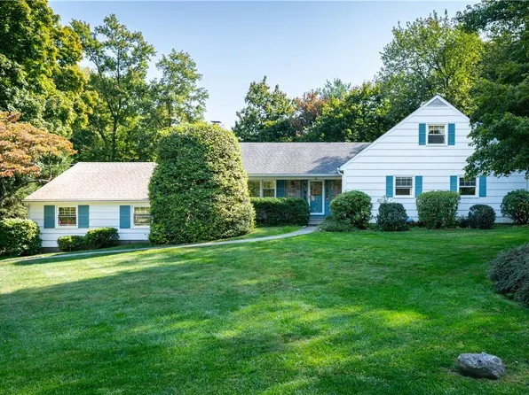 25 Langeland Drive, Mount Kisco, NY 10549