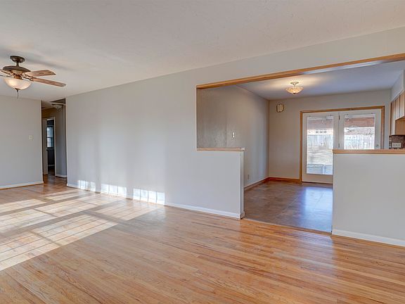 4th image of 232 Greenway Rd