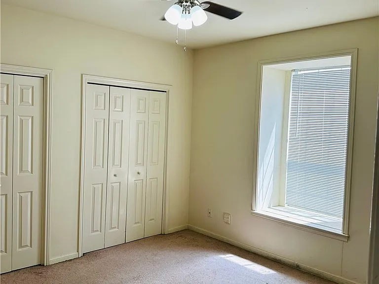 400 Nagle St #300 — Photo 4