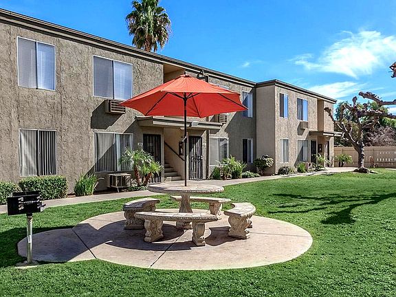 3rd image of 553 S Magnolia Ave S #501