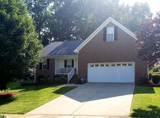 301 Stonehedge Dr, Graham, NC 27253