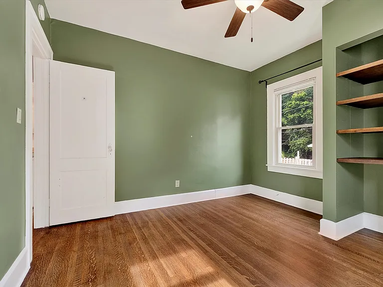5025 E New York St — Photo 16