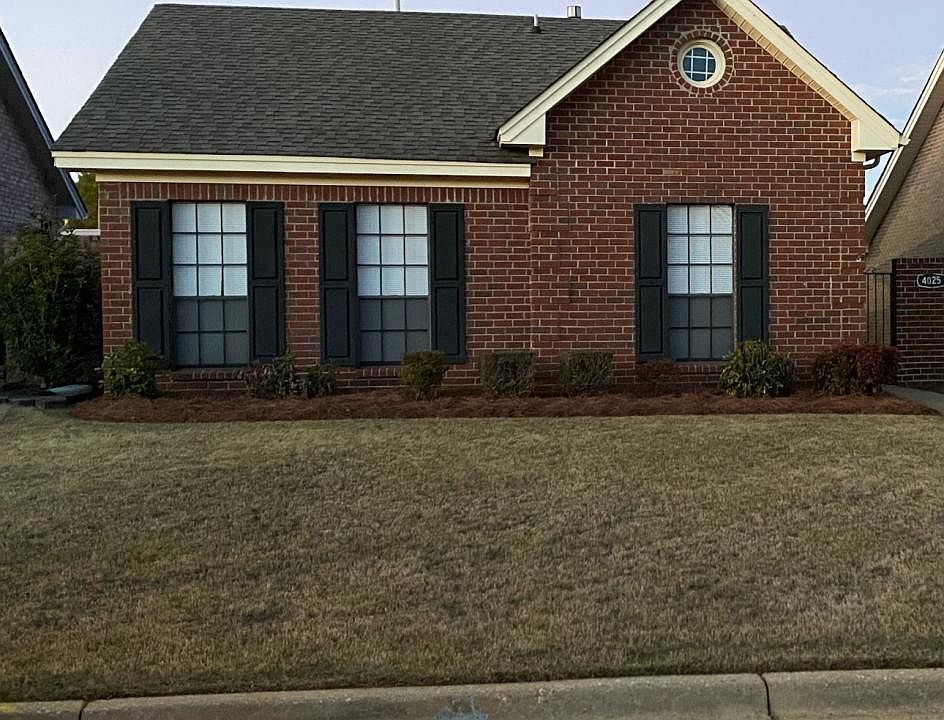 Gunter AFB is one mile from this fabulous home. Maxwell AFB is approximately