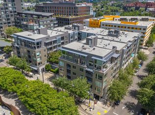 1125 NW 9th Ave APT 415, Portland, OR