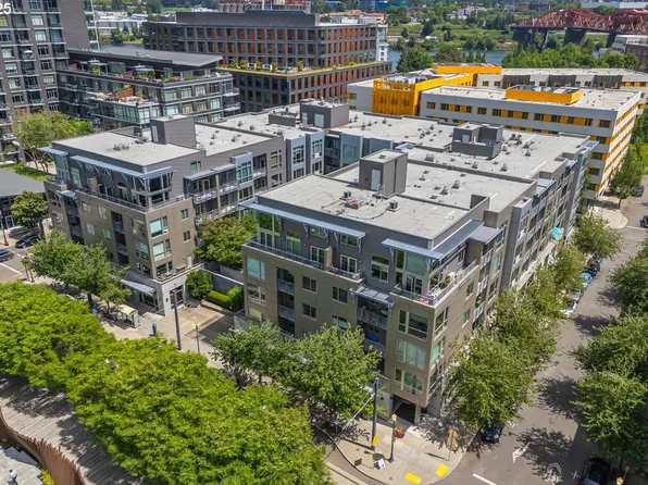 1125 NW 9th Ave APT 415, Portland, OR 97209