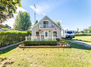 7462 Woodbine Rd, Lexington, MI 48450