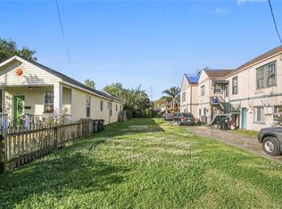 7462 Garfield St, New Orleans, LA 70118