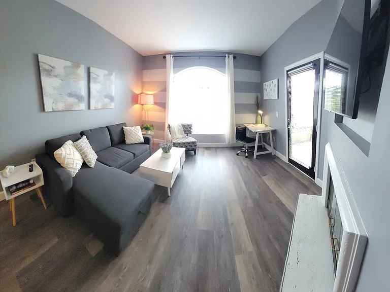 2400 5th Ave #131 — Photo 2