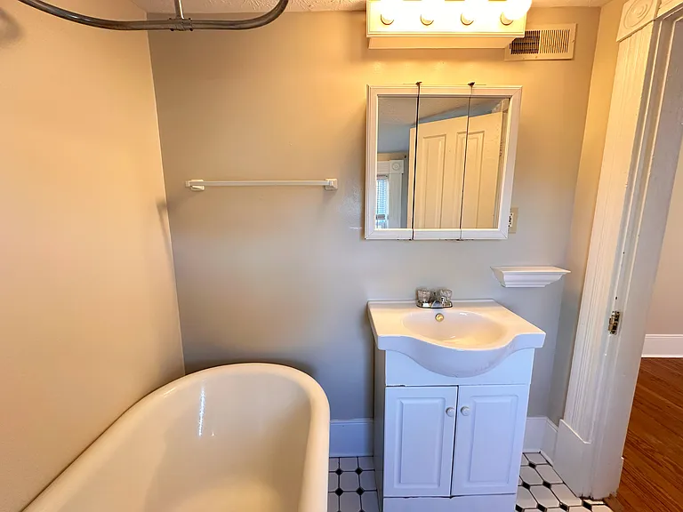 517 Walnut Ave #4 — Photo 14
