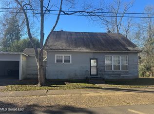 1032 9th St, Wesson, MS 39191
