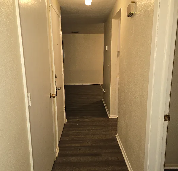 513 N Oak Ave #1/2 — Photo 7