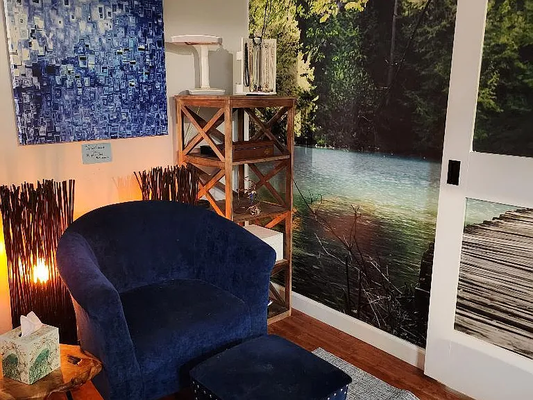 Master Bedroom sitting area