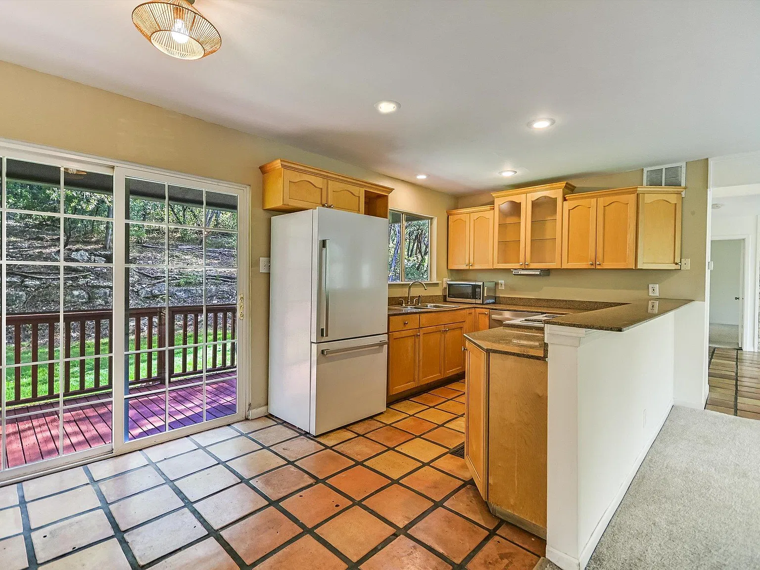 4 bed, 3.0 bath, 2970 sqft, $4,500 — Photo 4