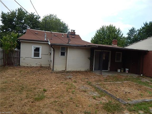 3rd image of 747 Hollywood Ave