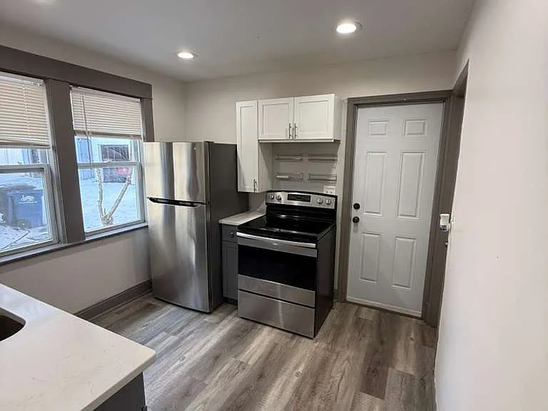 1338 Thoreau Rd — Photo 3