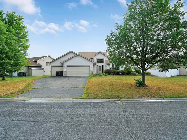 3551 Woodside Dr, Monticello, MN 55362