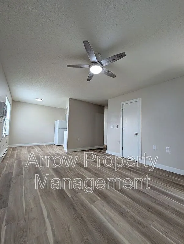 1 bed, 1.0 bath, $750 — Photo 3